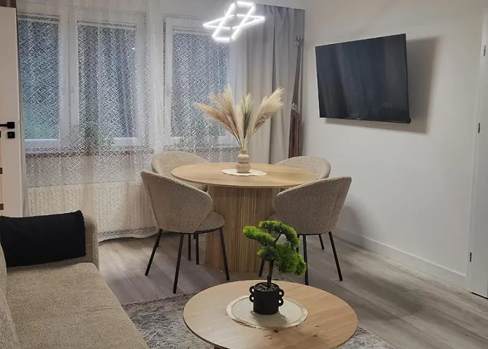 Aleklimat - Wsrod Zieleni - Obok Wyjscia Na Szlak *