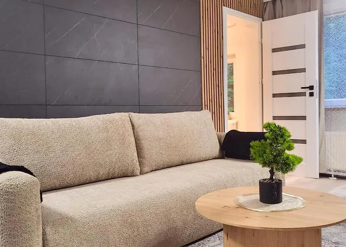 Aleklimat - Wśród Zieleni - Obok Wyjścia Na Szlak